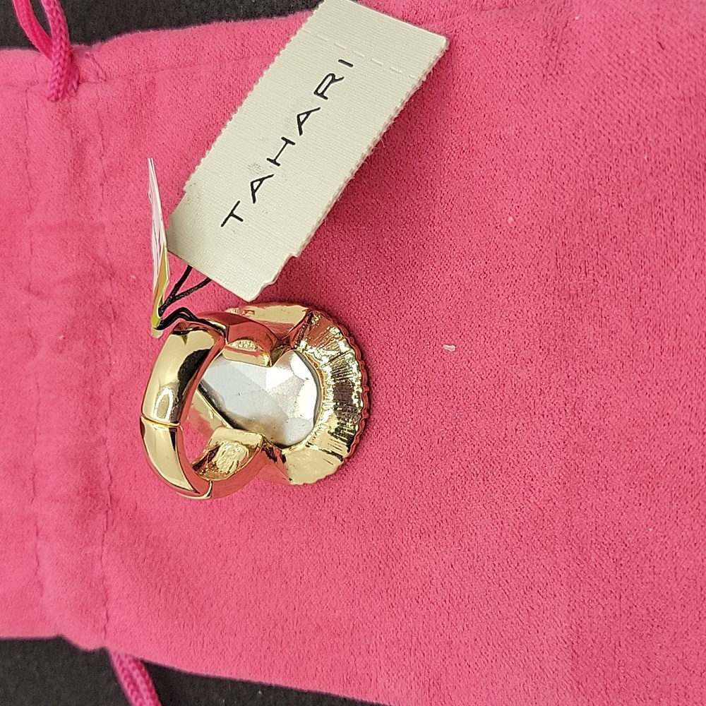 Beautiful Ring 💍 - Picture 2 of 4